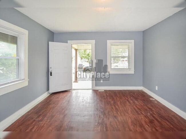 Foto del edificio - 2516 Columbia Ave