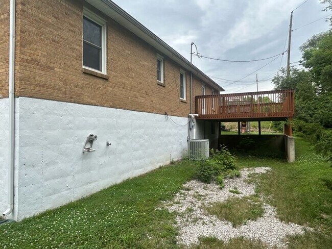 Foto del edificio - ASK about the MOVE IN SPECIAL! NO DEPOSIT!...