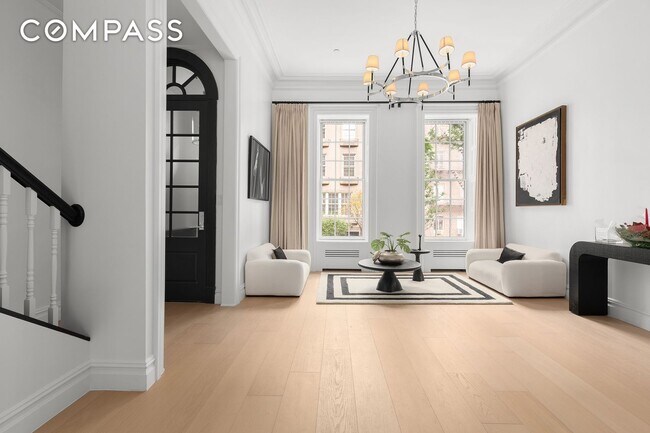 Building Photo - 222 E 61st St