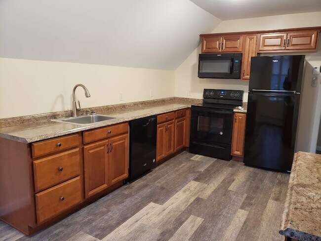 Foto del edificio - 380 Oxbow Rd