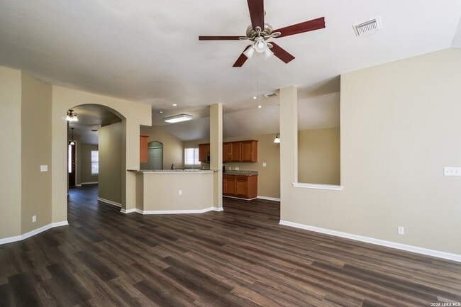 Building Photo - 229 Rio Vista Dr