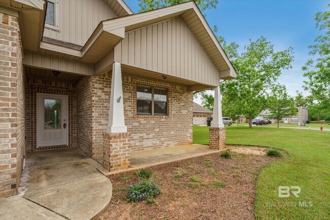 Foto del edificio - 8795 Bainbridge Dr