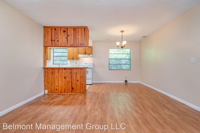 Building Photo - 3 br, 1 bath House - 1401 Rossman Drive