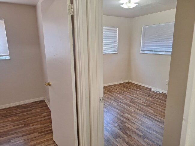 Building Photo - 9777 McDowell Plz