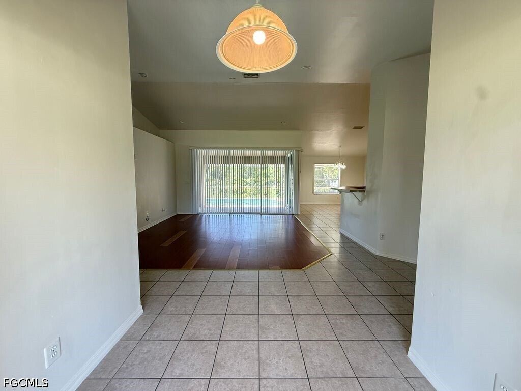 Building Photo - 504 East 13th Street