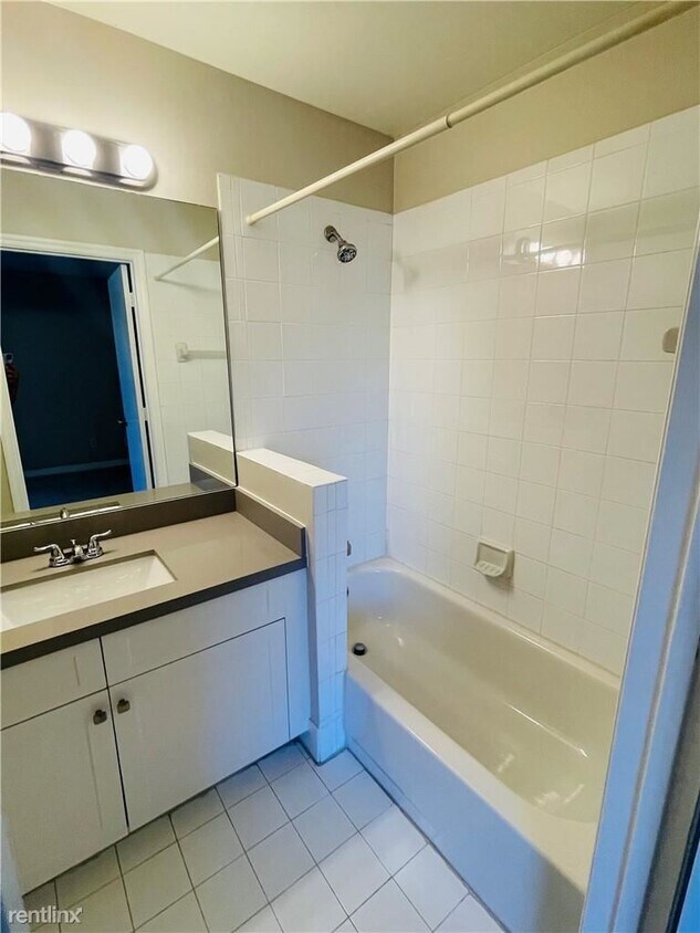 Primary Photo - 2 br, 2.5 bath Condo - 387 SW 122nd Ter # 387
