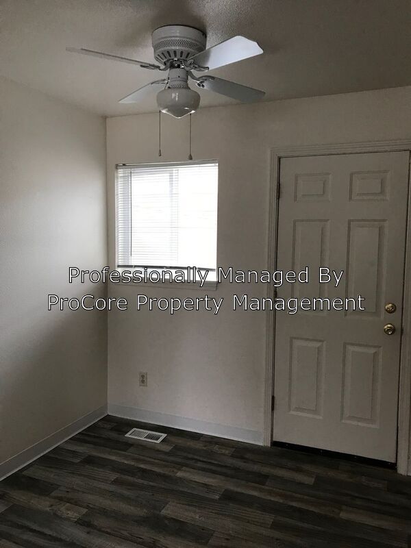 Building Photo - 1223 Ivy St