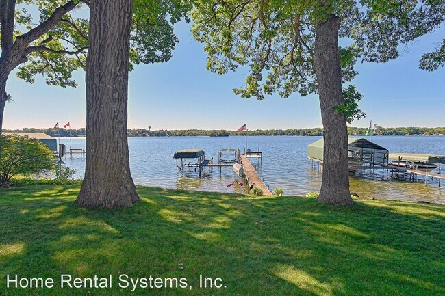 Foto del edificio - 3 br, 3 bath House - 425 Lakeview Avenue