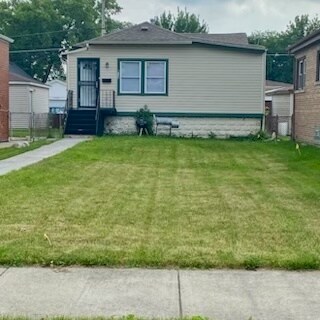 Primary Photo - 8739 S Euclid Ave