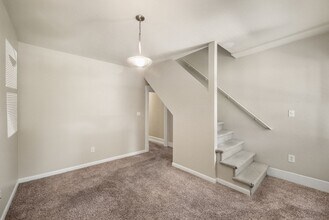 Building Photo - 2726 Taylor Blvd