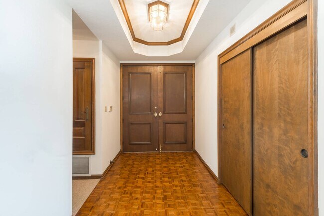 Foto del edificio - 10794 Wilkins Ave
