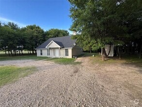 Building Photo - 276 Buchanan Dr