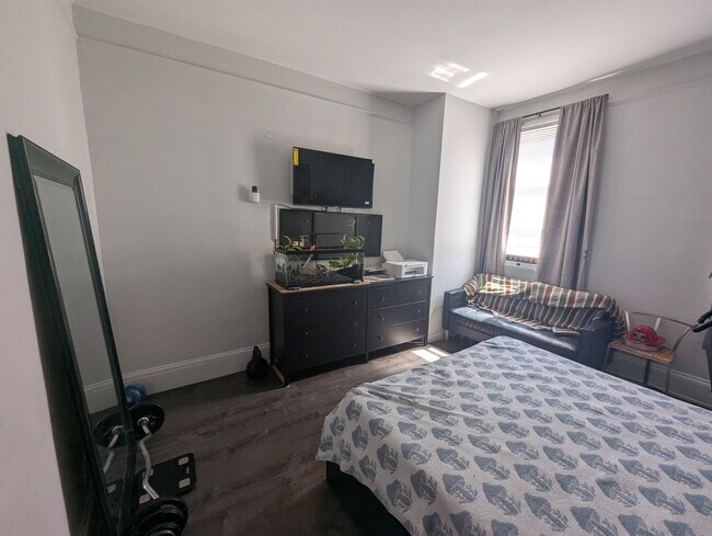 Foto del edificio - 412 11th St
