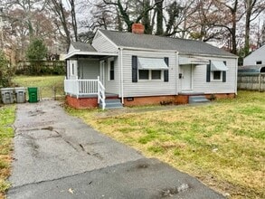 Building Photo - 2627 Brentwood Pl