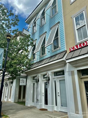 Building Photo - 2042 Ayrsley Town Blvd