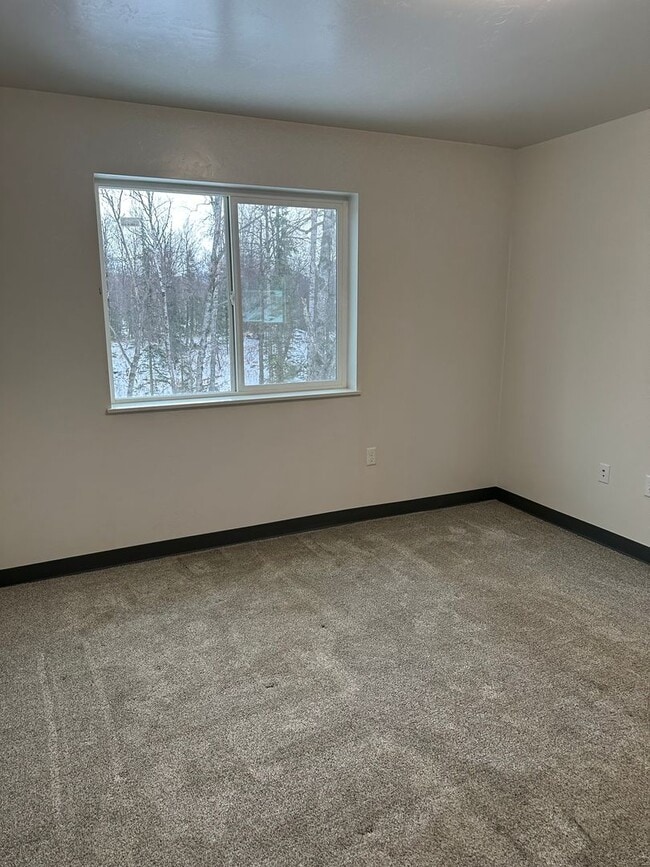 Building Photo - 8193 N Mohawk St