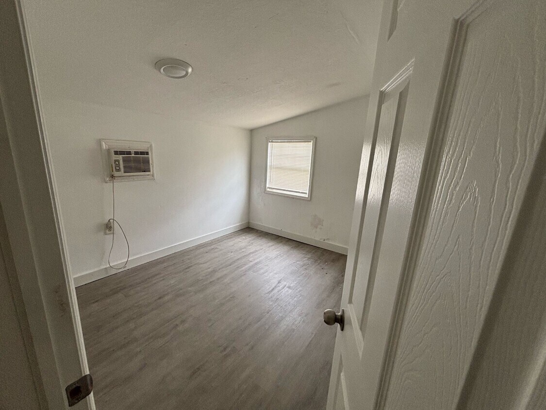 Photo - 701 N J ST - 701 N J UNIT B