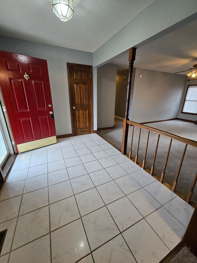 Building Photo - Great Home in a Cul-de-sac For Rent.