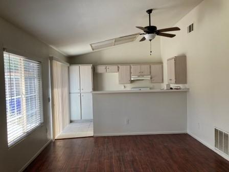 Building Photo - 10747 Tolliver St