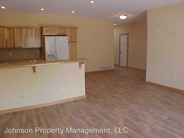 Building Photo - 414 E Elcliff Rd