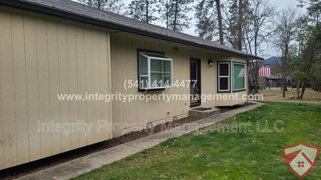 Building Photo - 270 Stonebrook Way