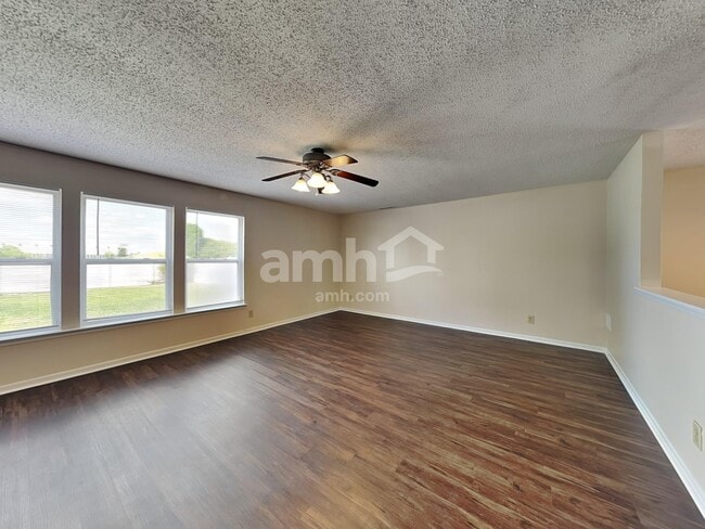Building Photo - 10350 Lee Stewart Ln