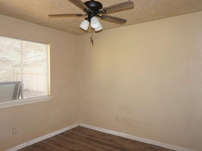 Building Photo - 6023 Woodmancote Dr