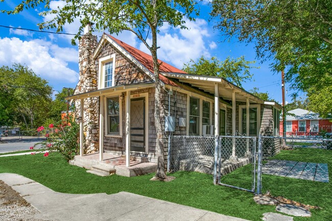 Foto del edificio - Cozy Rental with Loft near Woodlawn Lake!