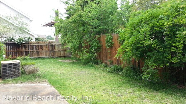 Building Photo - 3 br, 2 bath House - 425 Bristol Cove