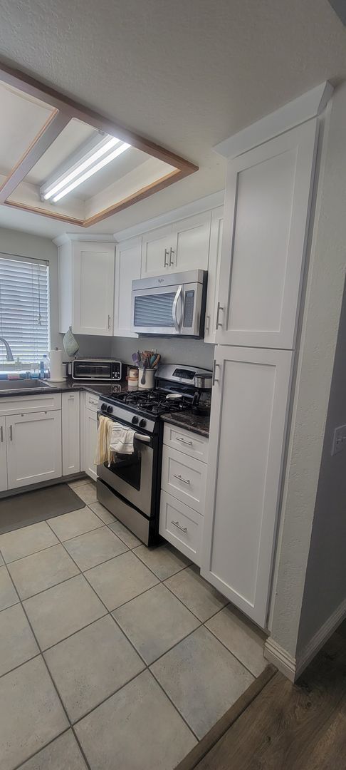 Foto del edificio - 2 Bedroom 2 Bath Condo Now Available - Att...