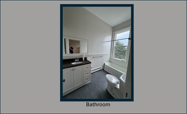 Baño - 109 5th St