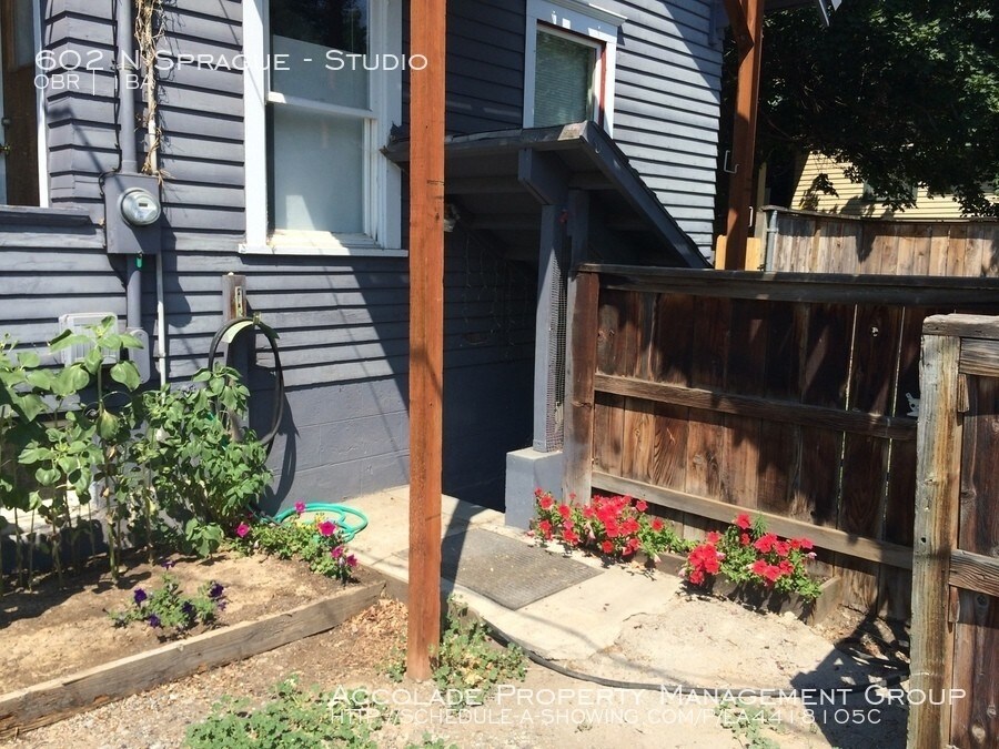 Primary Photo - Studio Very close to CWU and Downtown