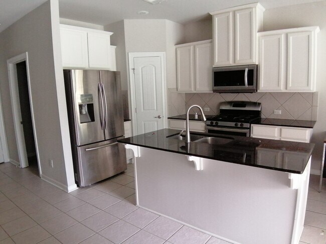 Foto del edificio - 8082 Antebellum Ave