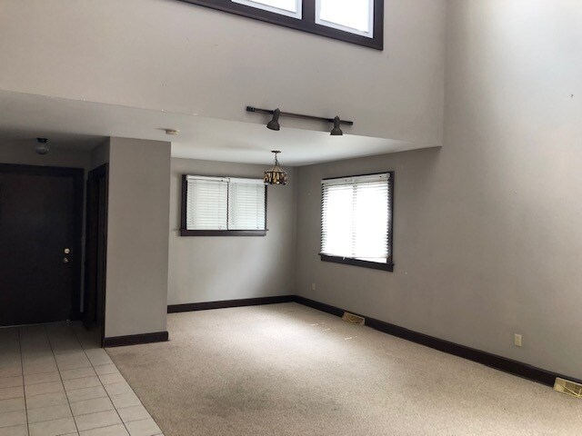 Building Photo - 410 Melrose Ct