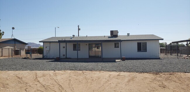 Foto del edificio - 11060 N Faldale Rd