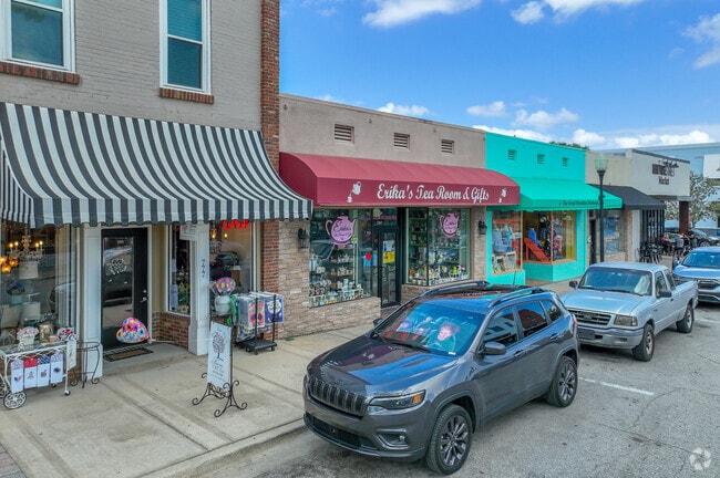 Historic Downtown Clermont Has Over 60 Shops and Restaurants