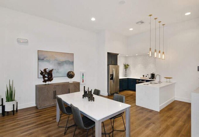 Building Photo - 2 bedroom in Irving TX 75038