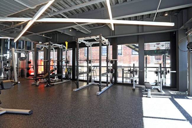 Fitness Center - Hamilton Court Apartments