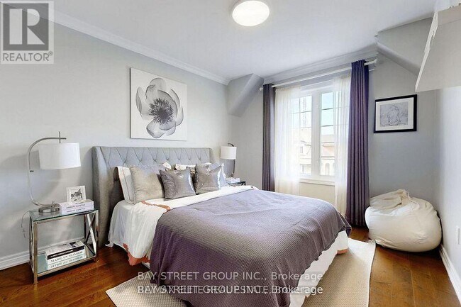 Photo du bâtiment - 37 Whisperwood Rd