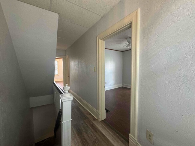 Building Photo - 420 Arabella St