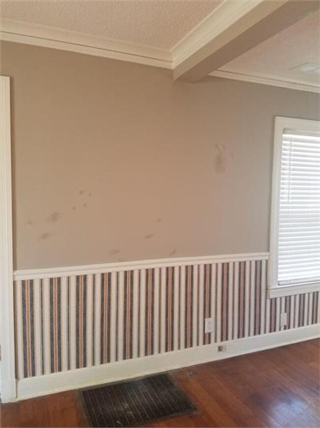 Building Photo - Charming 3-Bedroom Home in Memphis-Comfort...