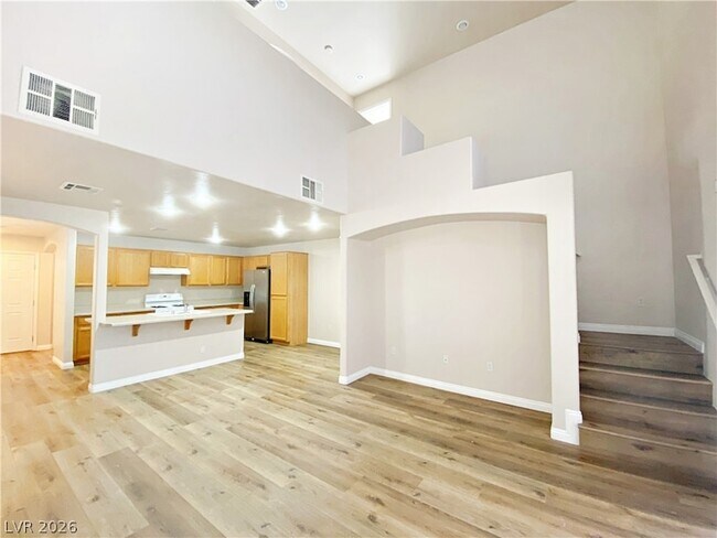 Foto del edificio - 5281 Valencia Crest Ave