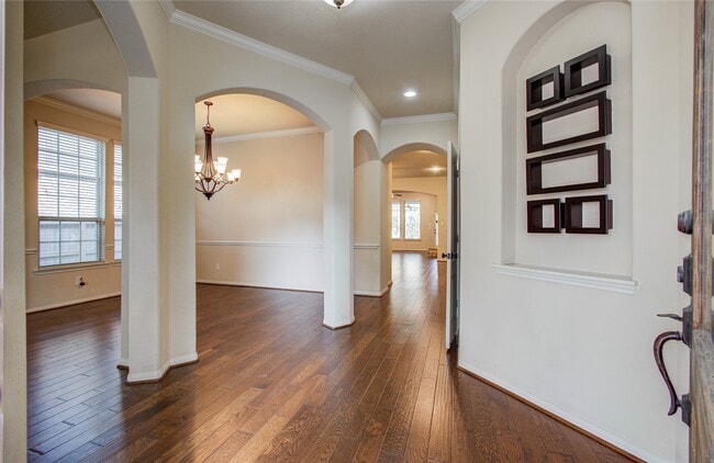 Building Photo - 8215 Laughing Falcon Trail