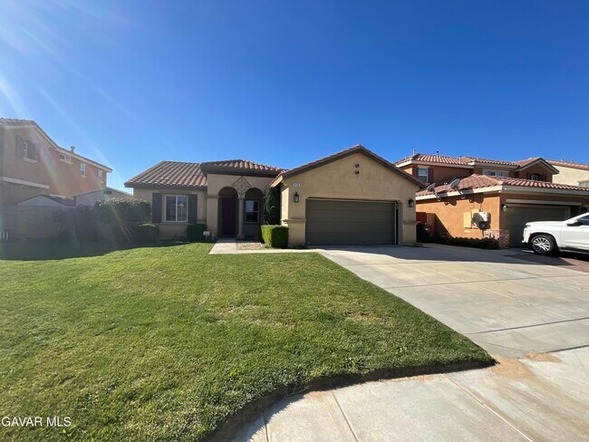 Foto del edificio - 6126 W Ave K1