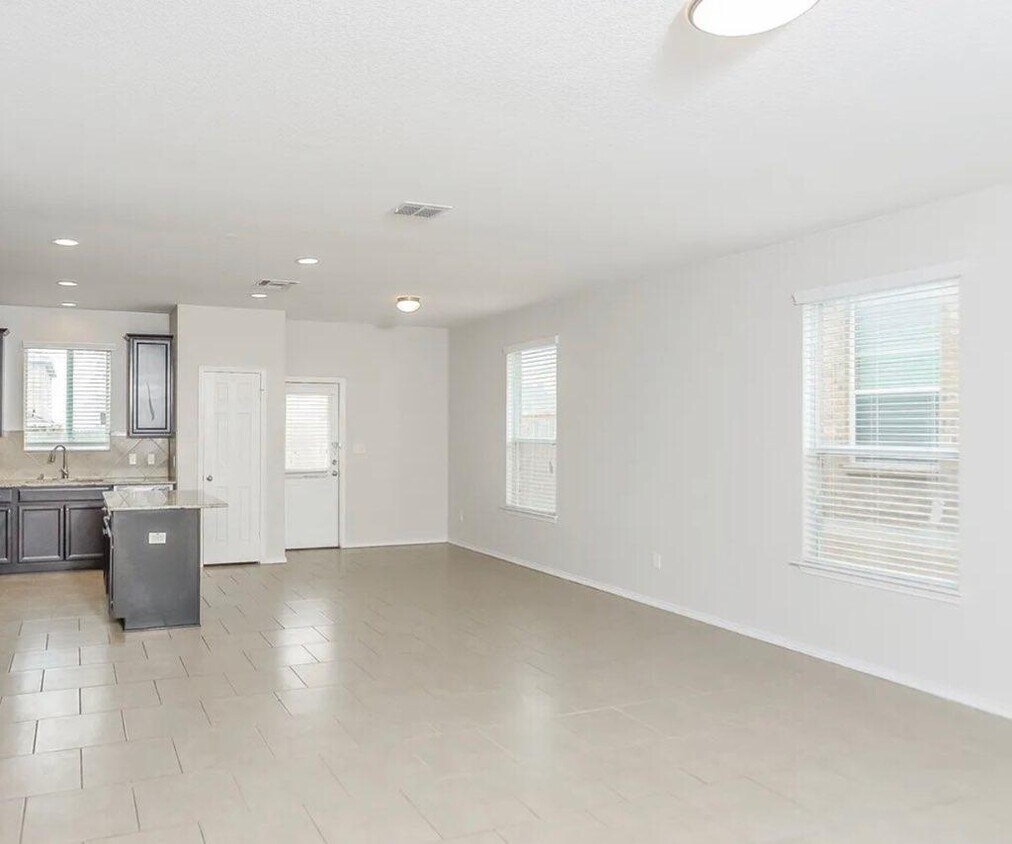 1611 Desert Candle, San Antonio, TX 78245 House for Rent in San