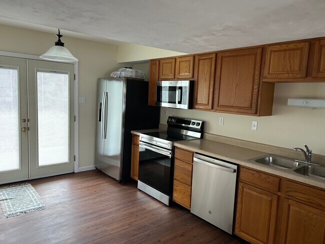 Building Photo - 3826 Treebrook Dr