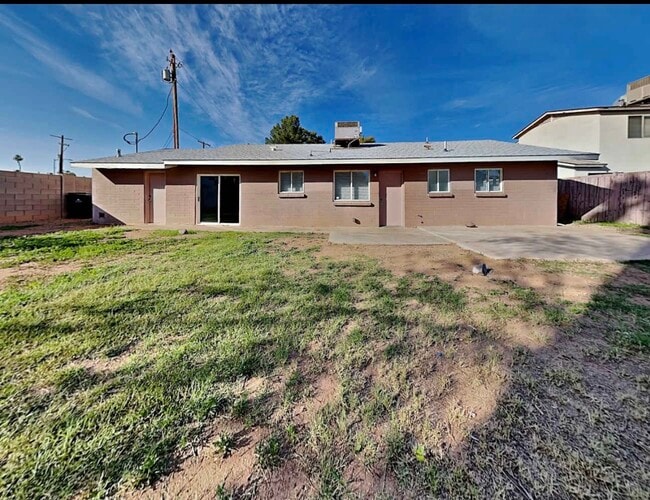 Foto del edificio - 2711 N 27th St