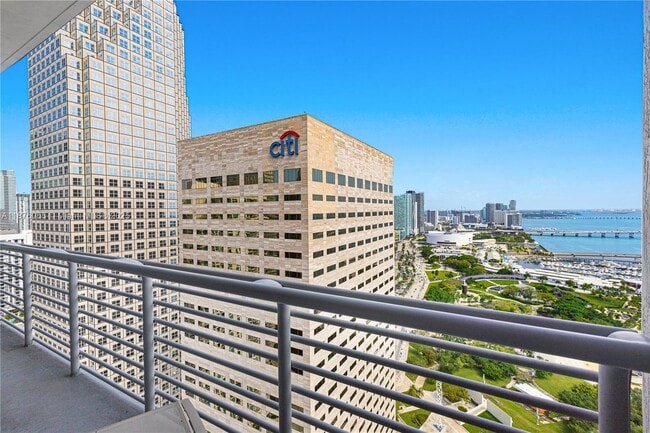 Building Photo - 325 S Biscayne Blvd