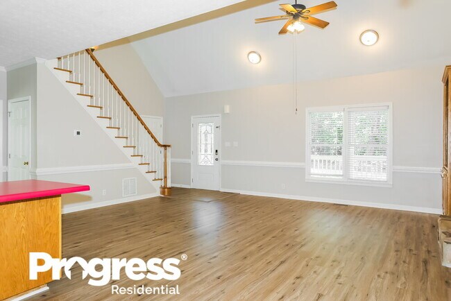 Building Photo - 2461 Sanjo St NE