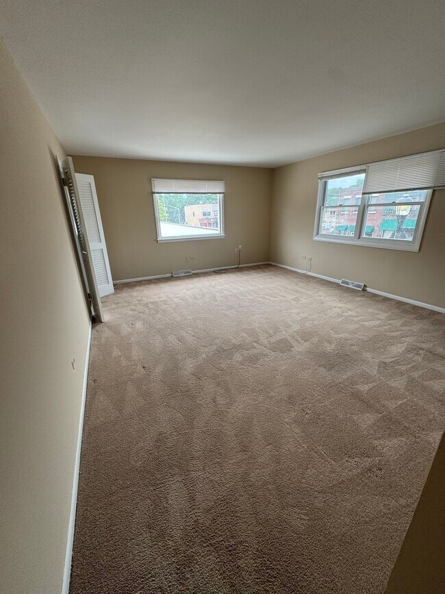 Foto del edificio - 17 E Park St